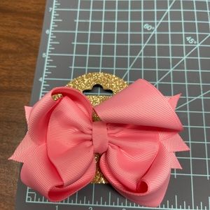 Light pink hair bow